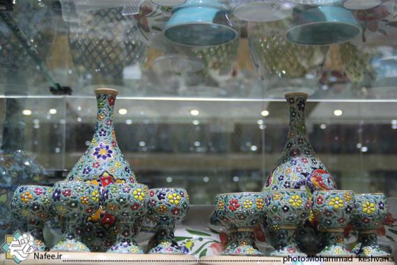 مینا کاری,پایتخت سفال,هنرمند,صنایع دستی,لالجین,سفال,