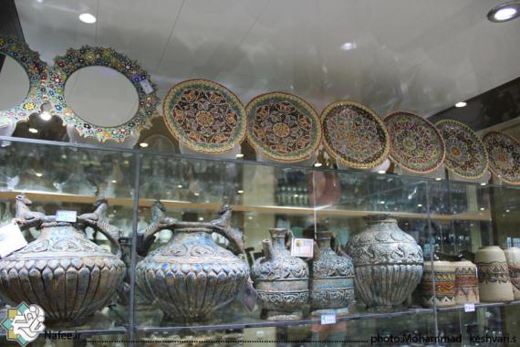 مینا کاری,پایتخت سفال,هنرمند,صنایع دستی,لالجین,سفال,