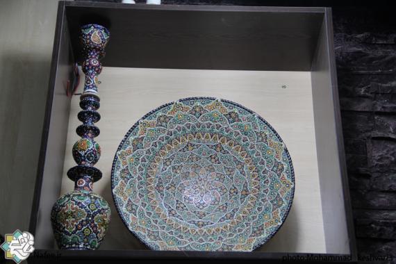 مینا کاری,پایتخت سفال,هنرمند,صنایع دستی,لالجین,سفال,